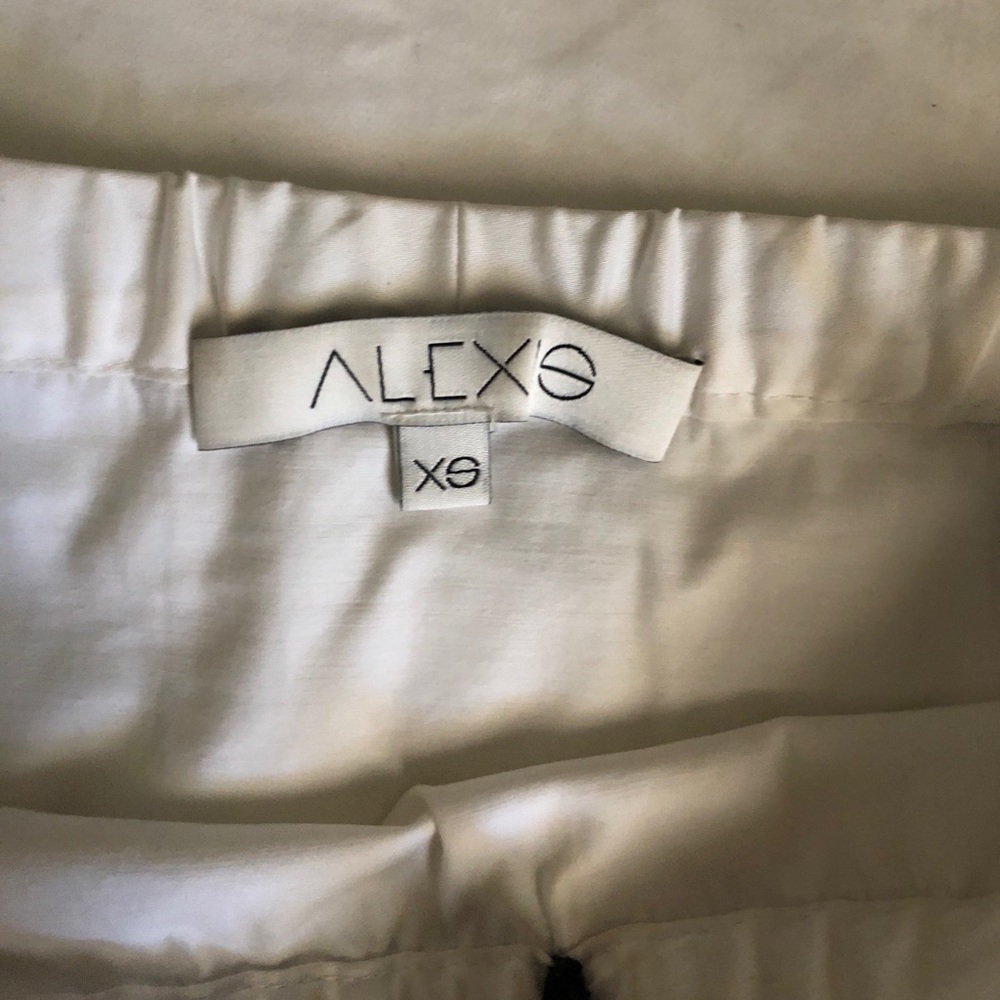 ALEXIS Top - Picture 4 of 6